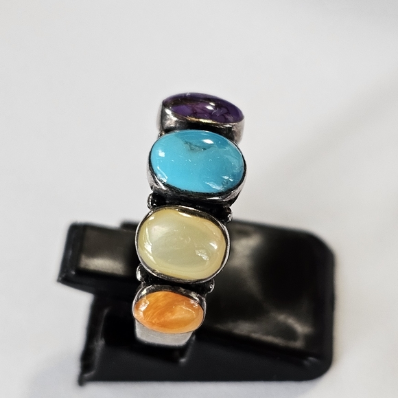 Vintage Southwest Style Ring Size 8! - Picture 4 of 9